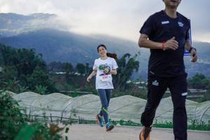 BIB: 280
                            <button type="button" onclick="openModal(18897911)" class="btn btn-primary btn-sm float-right btn-popup" data-toggle="modal" data-target=".modal-high-quality">
                        <i class="fas fa-shopping-cart"></i> Add to Cart
                    </button>
                                            <button type="button" onclick="isThisMe(18897911, true)" class="btn btn-success btn-sm float-right btn-popup btn-isme hidden" data-toggle="tooltip" data-placement="bottom" title="นี่คือรูปของคุณใช่ไหม คลิกที่นี่เพื่อเอาเข้าอัลบั้ม">
                        <i class="fas fa-plus"></i> Add to album
                    </button>
                    <button type="button" onclick="isThisMe(18897911, false)" class="btn btn-warning btn-sm float-right btn-popup btn-isnotme hidden">
                        <i class="fas fa-ban"></i> Remove from album
                    </button>